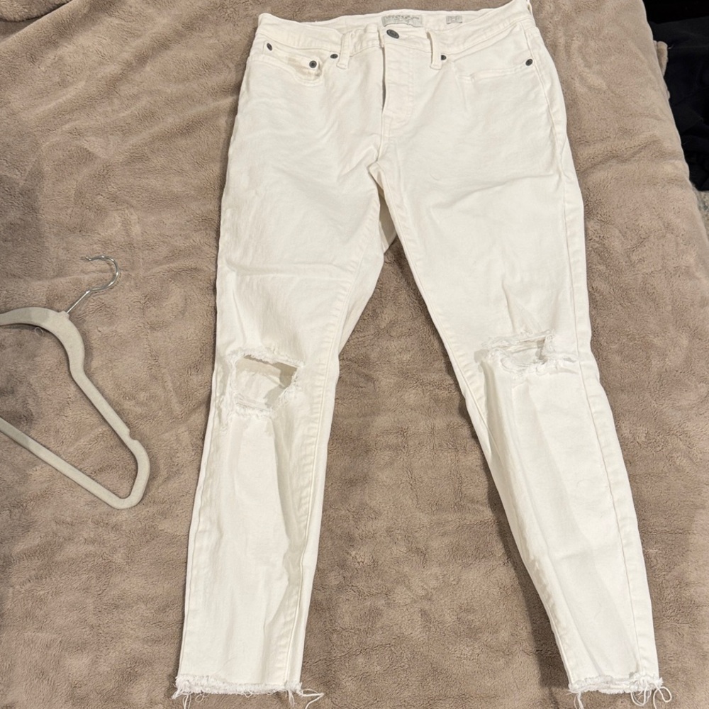 Lucky Brand White Distressed Mid-Rise Ava Skinny Ankle Jean